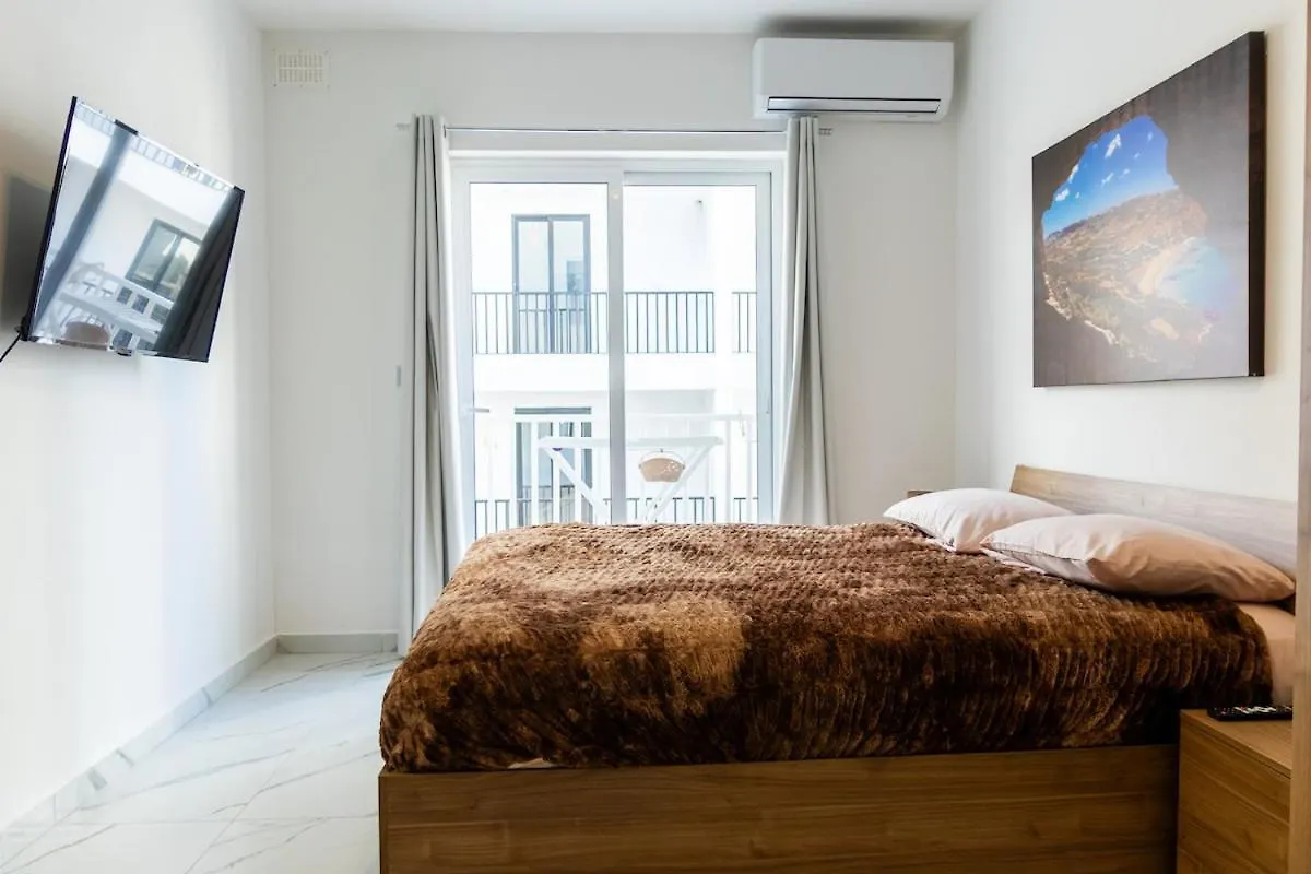 Brand New 3Br Apt In Gzira Apartment
